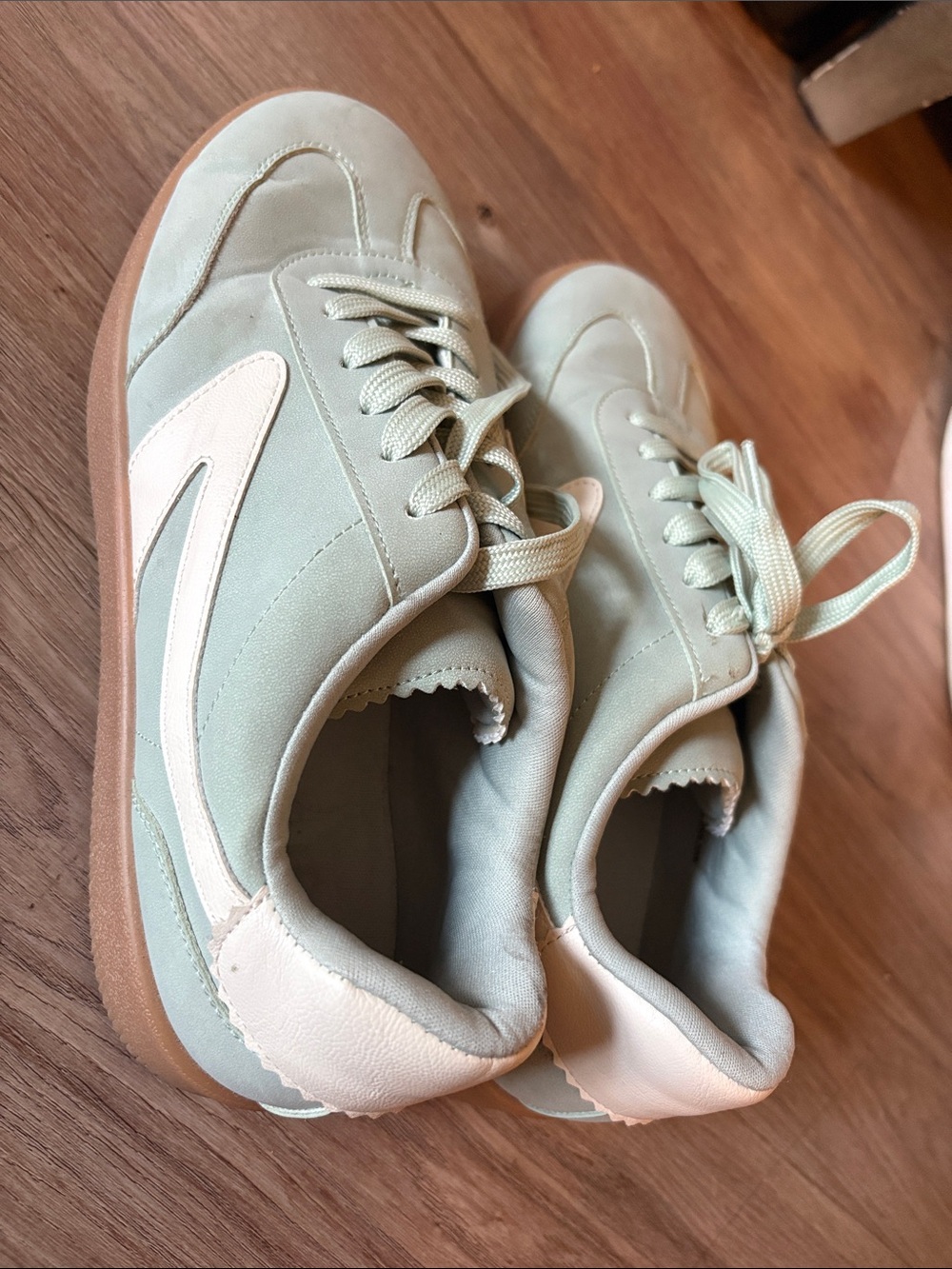 Casual mint green Sneakers with Subtle white Accent - Picture 2 of 4